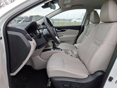 2022 Nissan Rogue Sport AWD SL