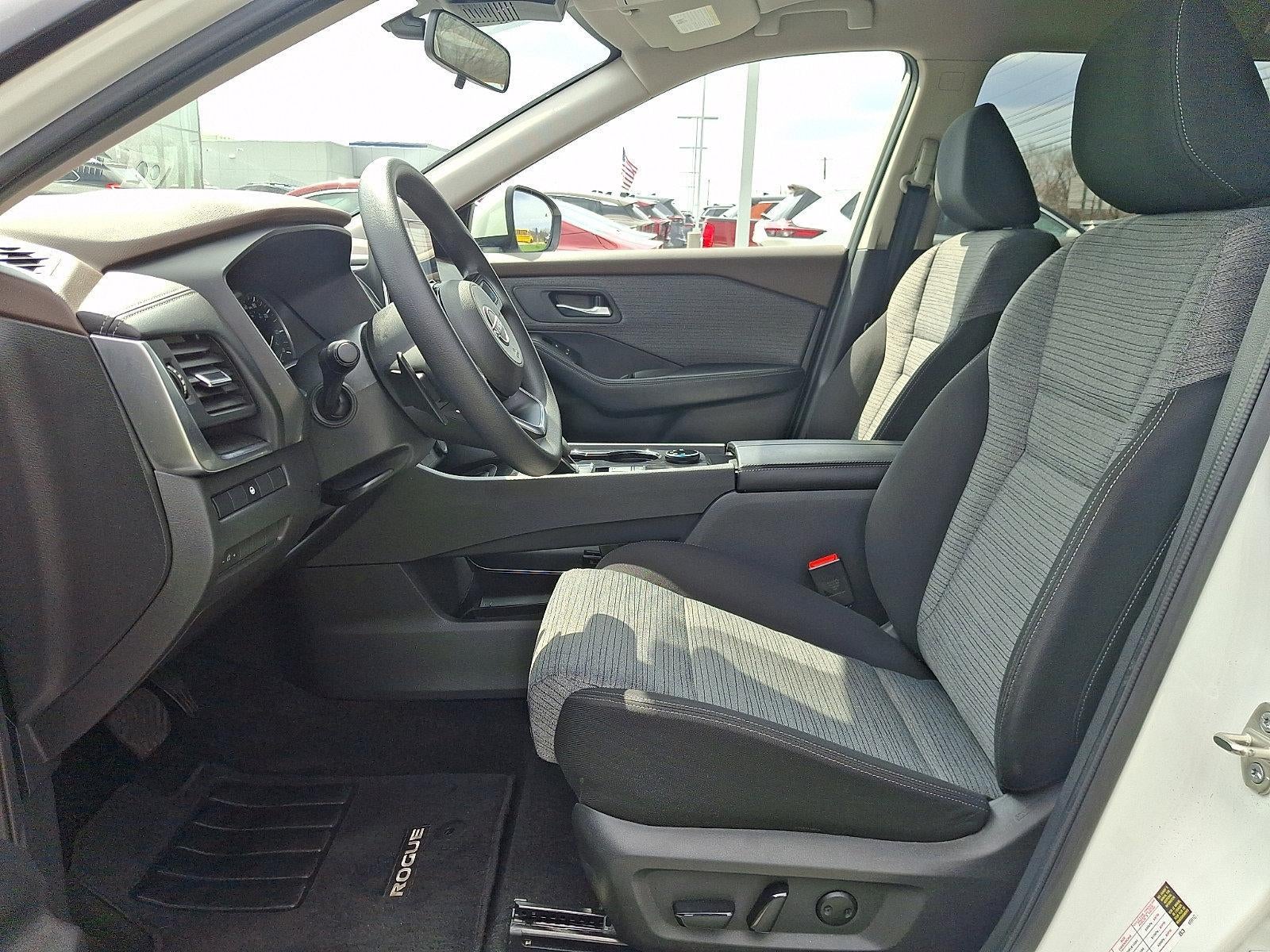 2023 Nissan Rogue AWD SV *Ltd Avail*