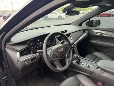 2025 Cadillac XT5 Luxury