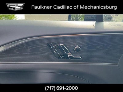 2024 Cadillac LYRIQ Luxury 1