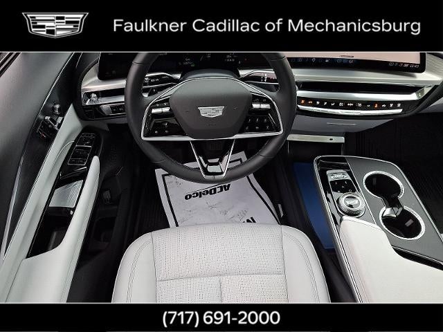 2024 Cadillac LYRIQ Luxury 1