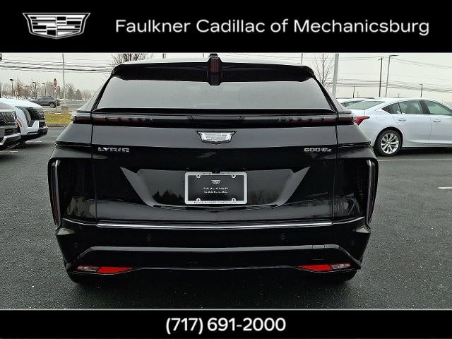 2024 Cadillac LYRIQ Luxury 1