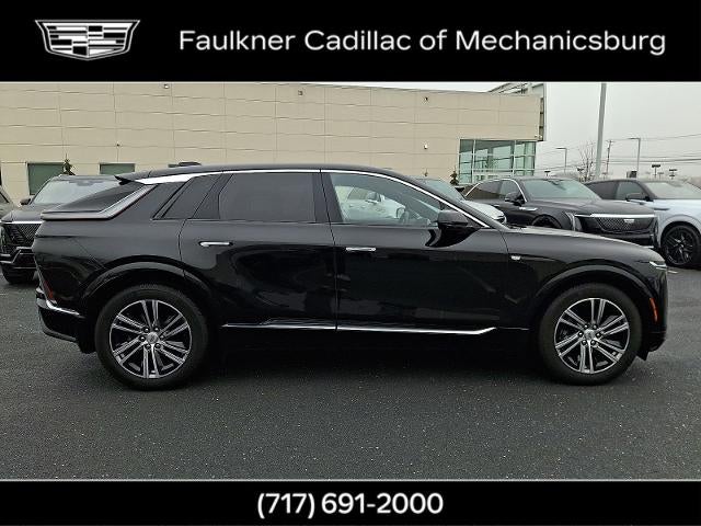 2024 Cadillac LYRIQ Luxury 1