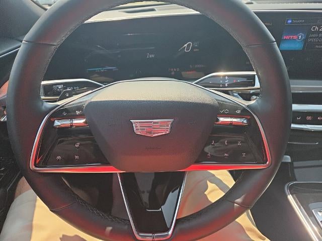 2024 Cadillac LYRIQ Luxury 1