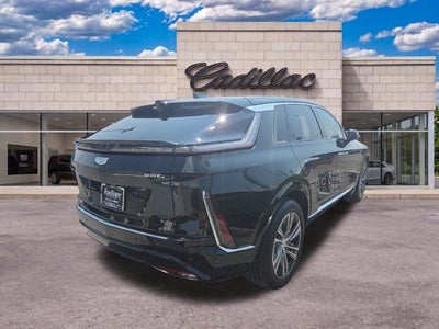 2024 Cadillac LYRIQ Luxury 1