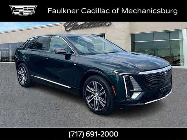 2024 Cadillac LYRIQ Luxury 2