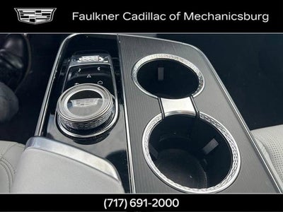 2024 Cadillac LYRIQ Luxury 2