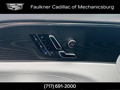 2024 Cadillac LYRIQ Luxury 2
