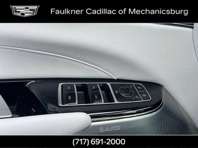 2024 Cadillac LYRIQ Luxury 2
