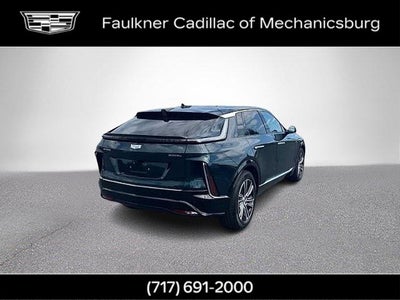 2024 Cadillac LYRIQ Luxury 2