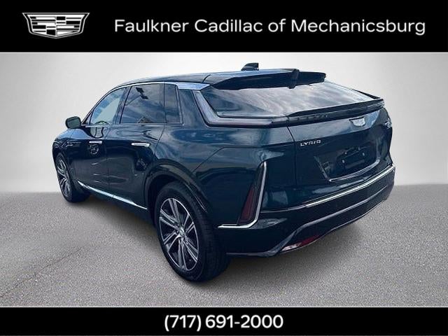 2024 Cadillac LYRIQ Luxury 2