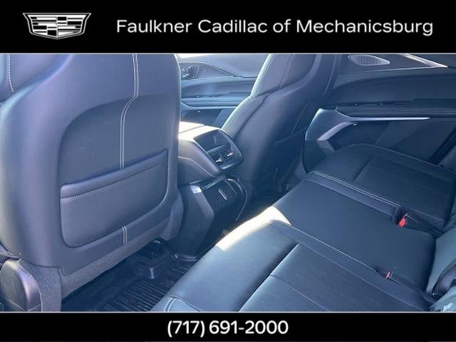 2024 Cadillac LYRIQ Luxury 2