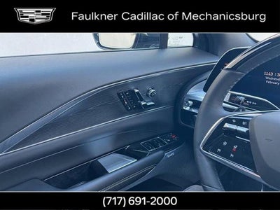 2024 Cadillac LYRIQ Luxury 2