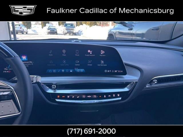 2024 Cadillac LYRIQ Luxury 2