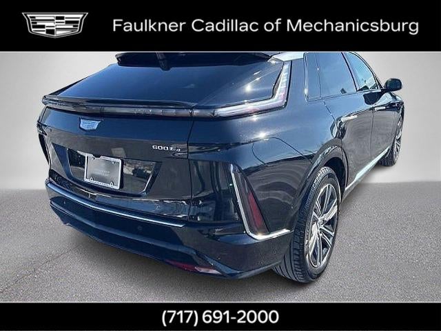 2024 Cadillac LYRIQ Luxury 2