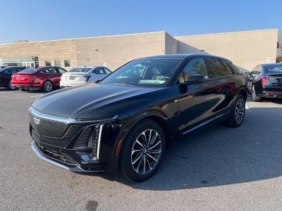 2024 Cadillac LYRIQ Sport 2