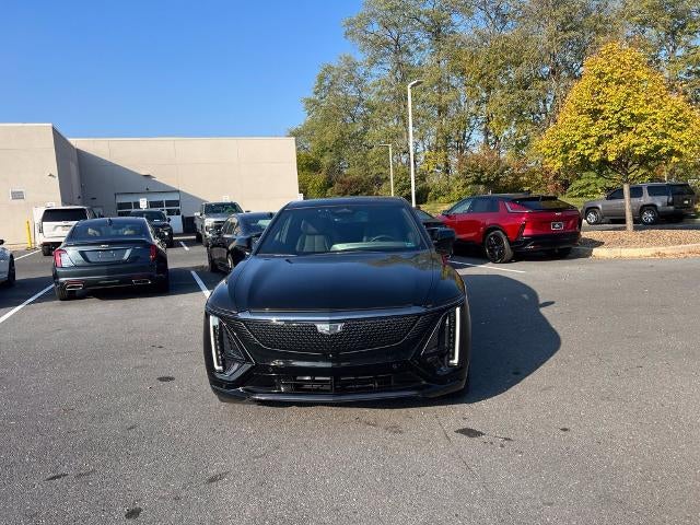 2024 Cadillac LYRIQ Sport 2