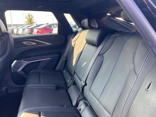 2024 Cadillac LYRIQ Sport 2