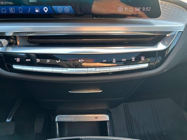 2024 Cadillac LYRIQ Sport 2