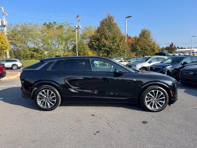 2024 Cadillac LYRIQ Sport 2