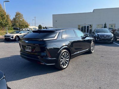 2024 Cadillac LYRIQ Sport 2