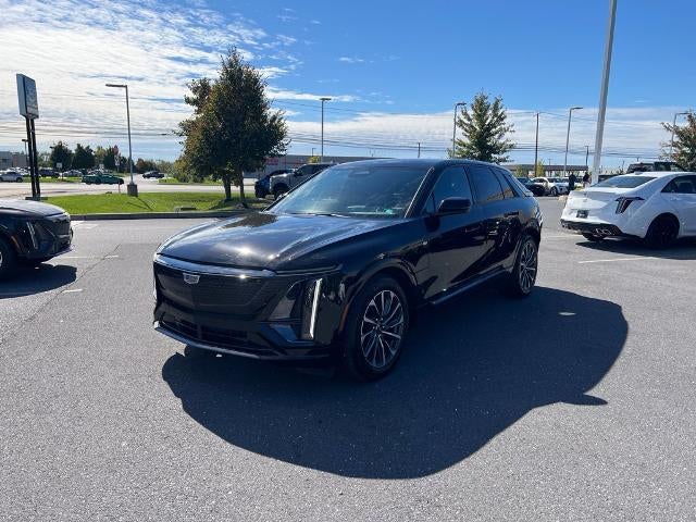 2024 Cadillac LYRIQ Sport 2