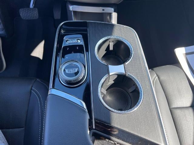 2024 Cadillac LYRIQ Sport 2