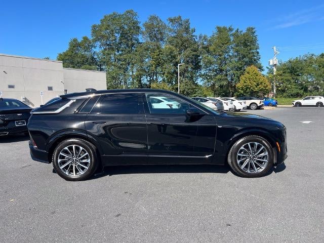 2024 Cadillac LYRIQ Sport 2