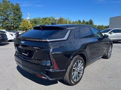 2024 Cadillac LYRIQ Sport 2