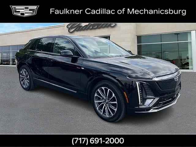 2024 Cadillac LYRIQ Sport 2
