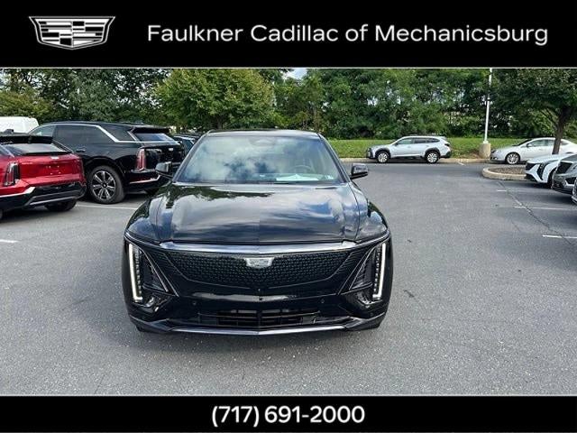 2024 Cadillac LYRIQ Sport 2