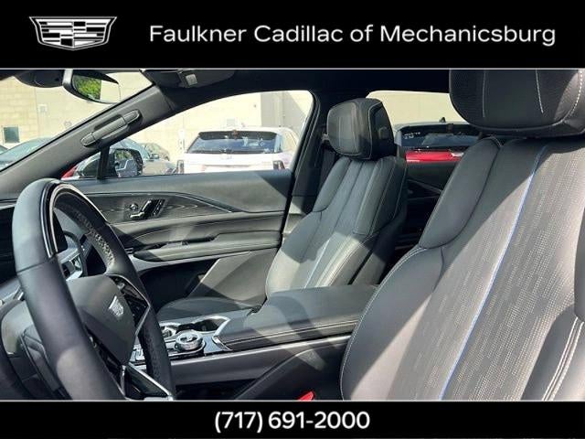 2024 Cadillac LYRIQ Sport 2