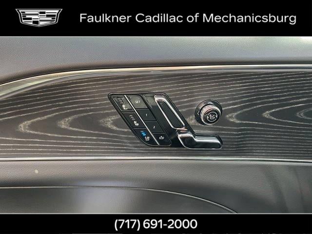2024 Cadillac LYRIQ Sport 2