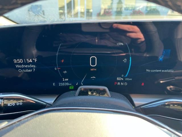 2024 Cadillac LYRIQ Sport 3
