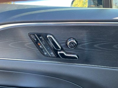 2024 Cadillac LYRIQ Sport 3