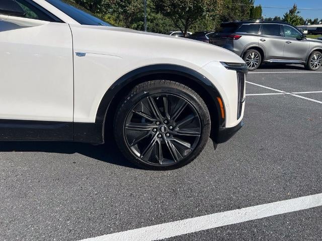 2024 Cadillac LYRIQ Sport 3