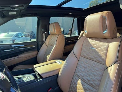2022 Cadillac Escalade Premium Luxury