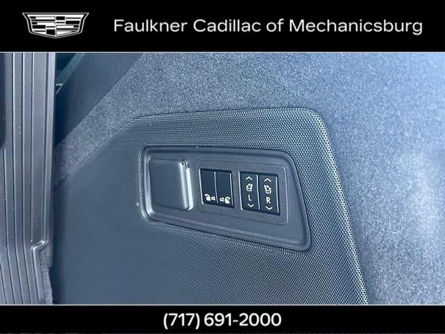 2023 Cadillac Escalade 4WD Sport Platinum