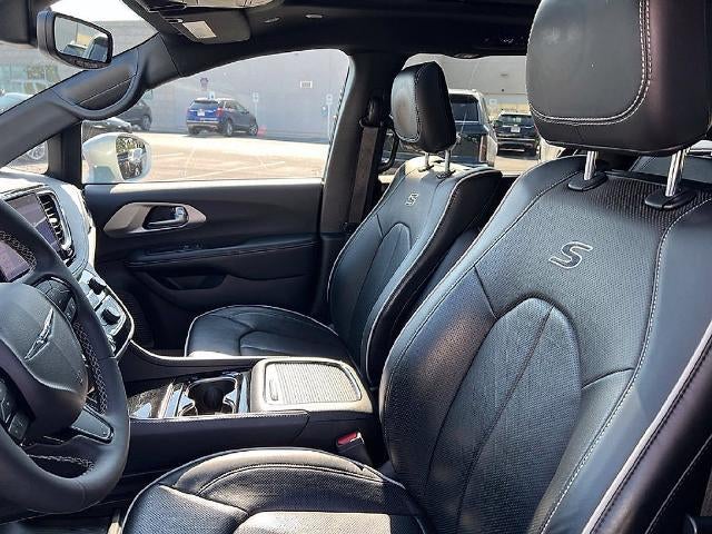 2022 Chrysler Pacifica Hybrid Limited