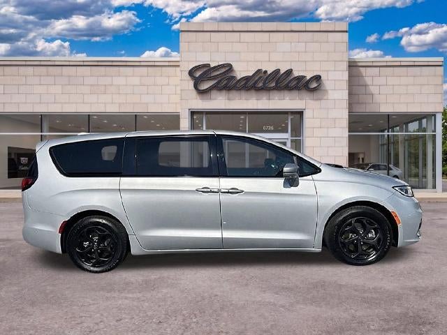 2022 Chrysler Pacifica Hybrid Limited