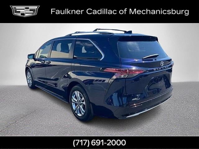 2023 Toyota Sienna Platinum